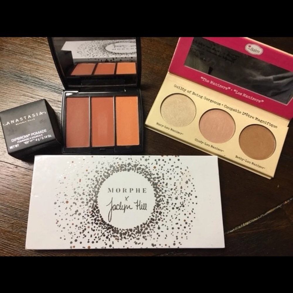 High end makeup bundle***